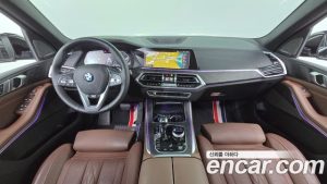 BMW X5 xDrive 40i xLine 2023 года из Южной Кореи