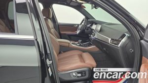 BMW X5 xDrive 40i xLine 2023 года из Южной Кореи