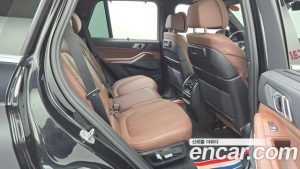 BMW X5 xDrive 40i xLine 2023 года из Южной Кореи