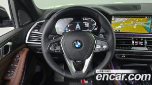 BMW X5 xDrive 40i xLine 2023 года из Южной Кореи