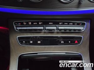 Mercedes-Benz E-Class E250 Exclusive 2023 года из Южной Кореи