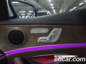 Mercedes-Benz E-Class E250 Exclusive 2023 года из Южной Кореи