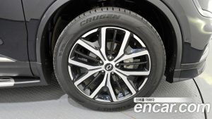 Renault-KoreaSamsung QM6 2.0 LPe RE Signature 2WD 2023 года из Южной Кореи