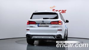 BMW X5 xDrive 40i M Sport 2024 года из Южной Кореи