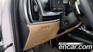 Kia Sorento Бензин 2.5T 2WD 2024 года из Южной Кореи