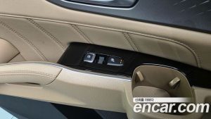 Kia Sorento Бензин 2.5T 2WD 2024 года из Южной Кореи