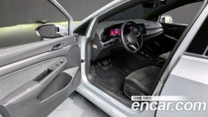 Volkswagen Golf 2.0 TDI Prestige 2024 года из Южной Кореи