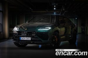 Lamborghini Urus 4.0 V8 SE 2025 года из Южной Кореи