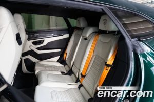 Lamborghini Urus 4.0 V8 SE 2025 года из Южной Кореи