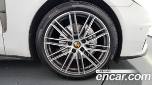 Porsche Panamera 2.9 AWD 2023 года из Южной Кореи