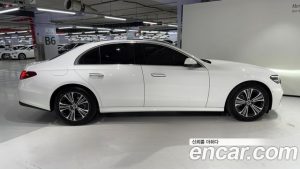 Mercedes-Benz E-Class E200 Avantgarde 2025 года из Южной Кореи