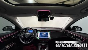 Mercedes-Benz E-Class E200 Avantgarde 2025 года из Южной Кореи