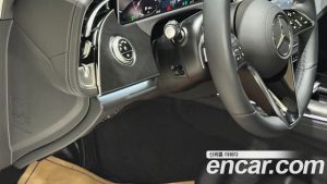 Mercedes-Benz E-Class E200 Avantgarde 2025 года из Южной Кореи