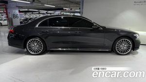 Mercedes-Benz S-Class S500L 4MATIC 2025 года из Южной Кореи