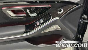 Mercedes-Benz S-Class S500L 4MATIC 2025 года из Южной Кореи
