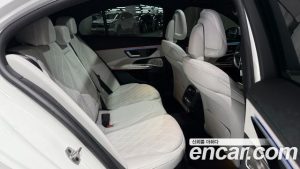 Mercedes-Benz E-Class E450 4MATIC Exclusive 2025 года из Южной Кореи