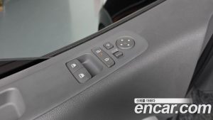 Hyundai Staria 4WD Lounge 9-Seater 2025 года из Южной Кореи