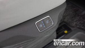 Hyundai Staria 4WD Lounge 9-Seater 2025 года из Южной Кореи