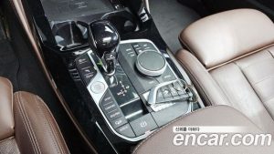 BMW X4 xDrive20i xLine 2023 года из Южной Кореи