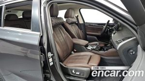 BMW X4 xDrive20i xLine 2023 года из Южной Кореи