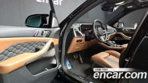 BMW X5M 4.4 Competition 2025 года из Южной Кореи