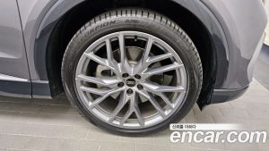 Audi Q4 e-tron 45 Premium 2025 года из Южной Кореи