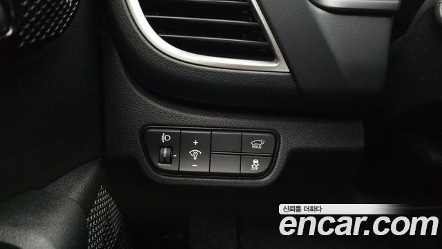 40962226_021.jpg Kia Seltos Бензин 1.6 Turbo 2WD 2025 года из Южной Кореи