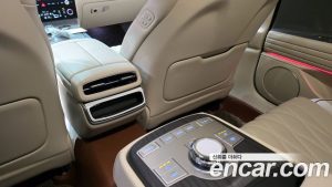 Genesis G80 Бензин 3.5 Turbo AWD 2025 года из Южной Кореи