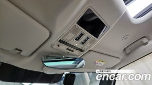 Land Rover Defender 110 D250 SE 2024 года из Южной Кореи