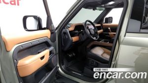 Land Rover Defender 110 P400 X 2023 года из Южной Кореи