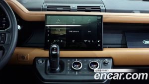 Land Rover Defender 110 P400 X 2023 года из Южной Кореи