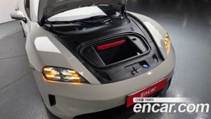 Porsche Taycan 4S 2025 года из Южной Кореи