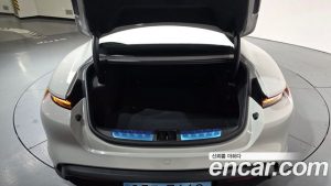 Porsche Taycan 4S 2025 года из Южной Кореи