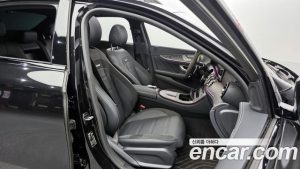 Mercedes-Benz E-Class E53 AMG 4MATIC+ 2023 года из Южной Кореи