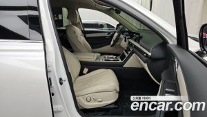 Genesis GV80 2.5T Бензин AWD 2024 года из Южной Кореи