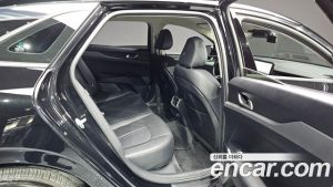 Kia K5 2.0 2025 года из Южной Кореи