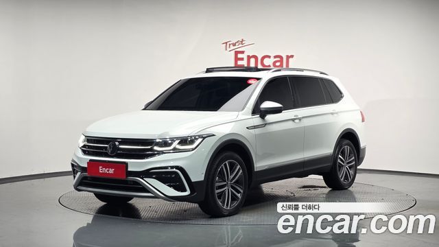 Volkswagen Tiguan 2.0 TSI Prestige 2024 года из Кореи