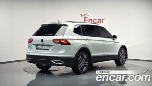 Volkswagen Tiguan 2.0 TSI Prestige 2024 года из Южной Кореи