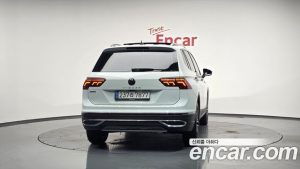 Volkswagen Tiguan 2.0 TSI Prestige 2024 года из Южной Кореи