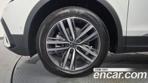 Volkswagen Tiguan 2.0 TSI Prestige 2024 года из Южной Кореи
