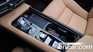 Volvo XC60 B6 Inscription 2022 года из Южной Кореи