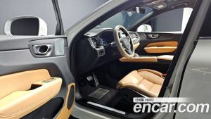 Volvo XC60 B6 Inscription 2022 года из Южной Кореи