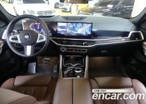 BMW X6 xDrive40d M Sport Online Exclusive 2025 года из Южной Кореи