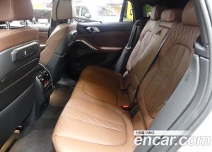 BMW X6 xDrive40d M Sport Online Exclusive 2025 года из Южной Кореи