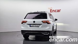 Volkswagen Tiguan 2.0 TSI Prestige 2023 года из Южной Кореи