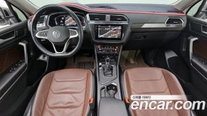 Volkswagen Tiguan 2.0 TSI Prestige 2023 года из Южной Кореи