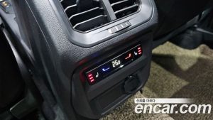 Volkswagen Tiguan 2.0 TSI Prestige 2023 года из Южной Кореи