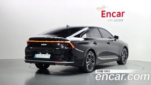 Kia K8 Signature 2025 года из Южной Кореи