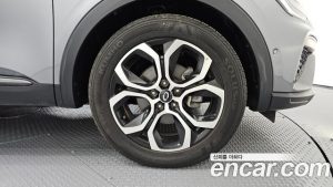 Renault-KoreaSamsung XM3 1.6 E-TECH Inspire 2023 года из Южной Кореи
