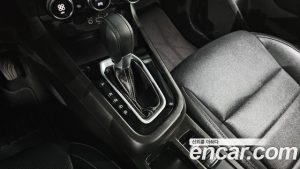 Renault-KoreaSamsung XM3 1.6 E-TECH Inspire 2023 года из Южной Кореи